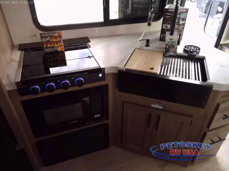 2025 Cherokee 23MK - 2793885 - Image #11
